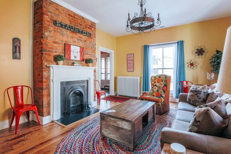 Apartment Staunton