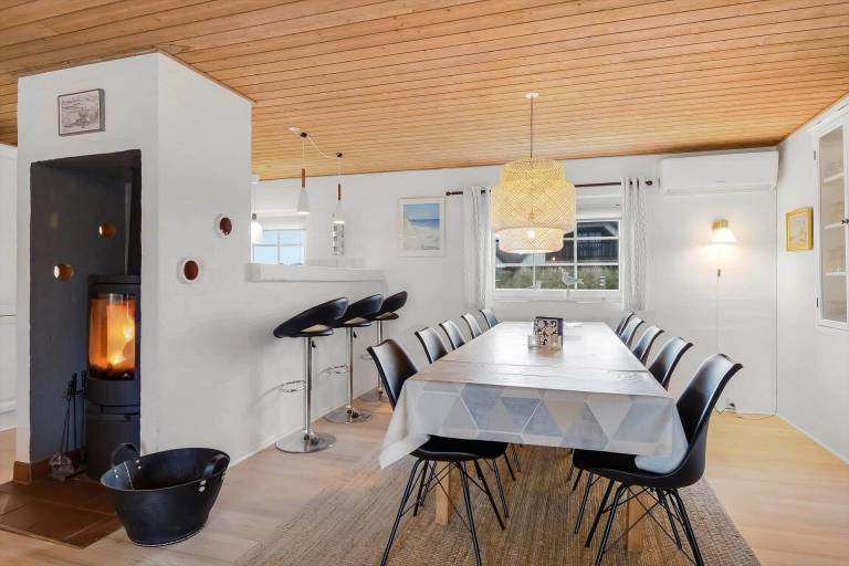 House with sauna, pool & barbeque — photo 4