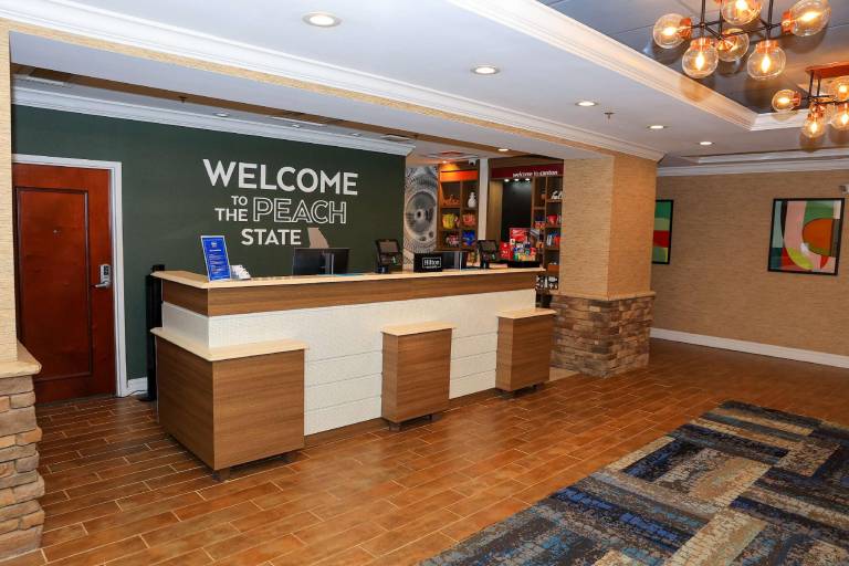 Hampton Inn Atlanta-Canton — photo 4