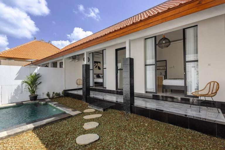 Nice villa with private pool & patio | Dogs allowed — photo 5