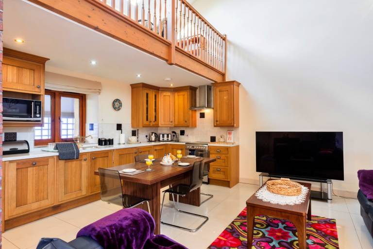 Cob Barn Great Houndbeare Farm