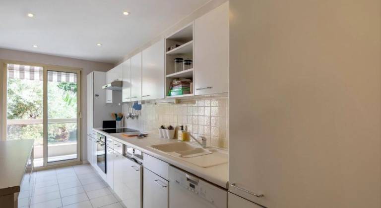 Fully equipped pleasant holiday apartment with terrace & private pool | Pets allowed — photo 4