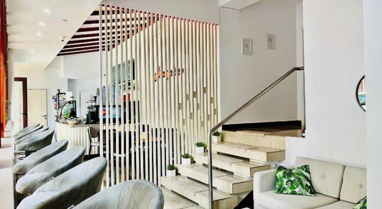 Wonderful serviced apartment with terrace & yard | Pets are welcome — photo 2