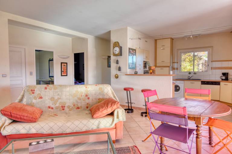 Vacation home with barbecue & terrace — photo 4