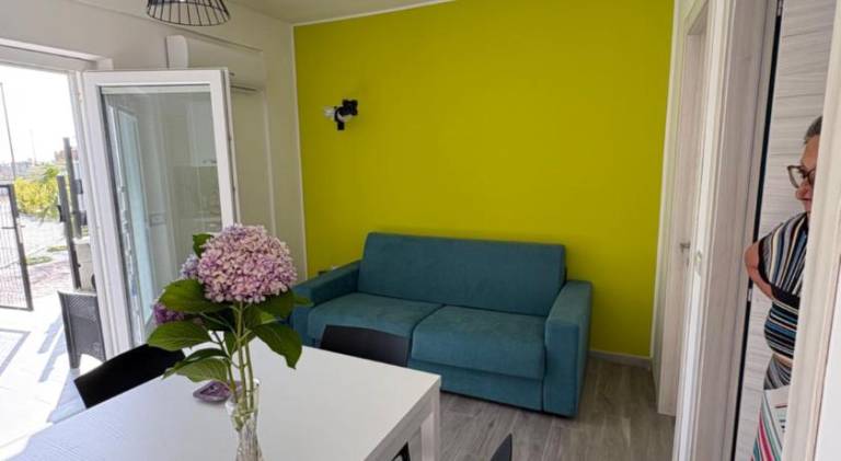 Holiday apartment with patio & pool — photo 2