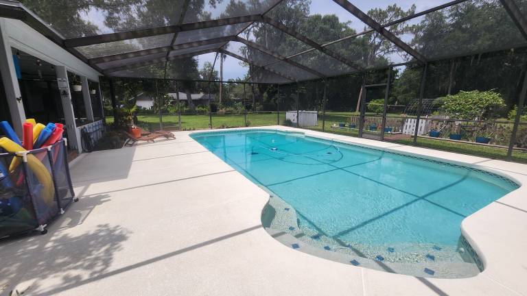 House  Paradise Lakes