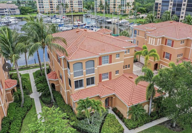 Condo Burnt Store Marina