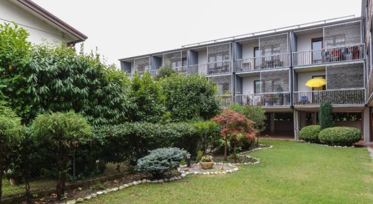 Pleasant apartment with yard & terrace | Pet-friendly — photo 3