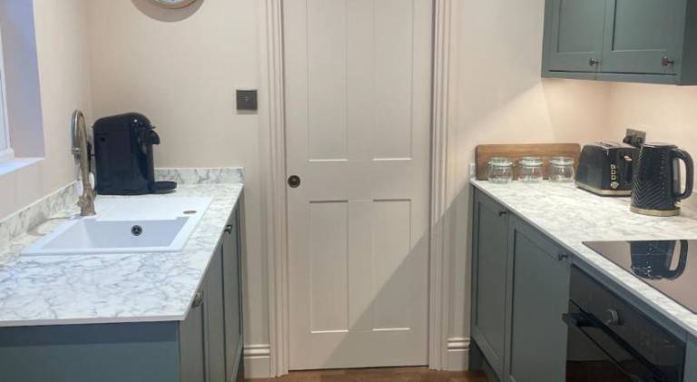Lovely rental apartment | Close to British Airways i360 | Dogs allowed — photo 3