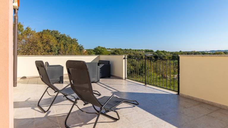 Villa with garden & grill — photo 4
