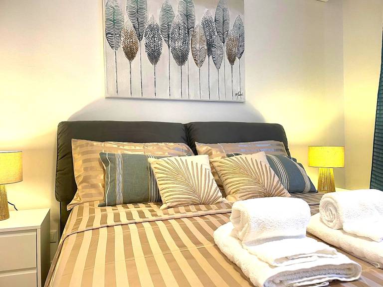 Rental apartment with patio | City view — photo 3