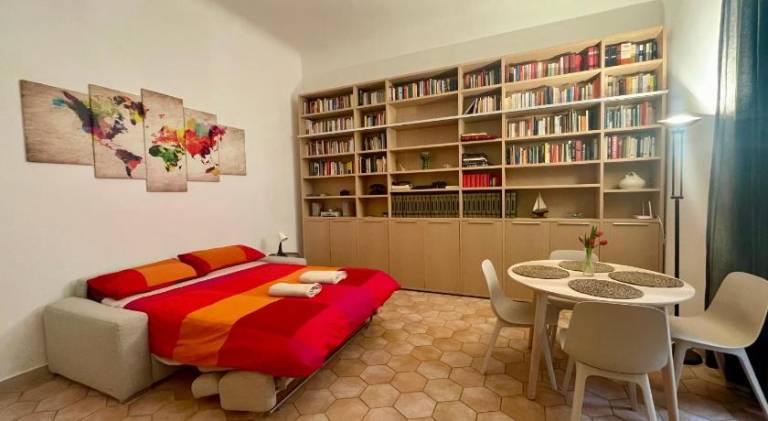 Apartment with 1 room for 4 persons — photo 2
