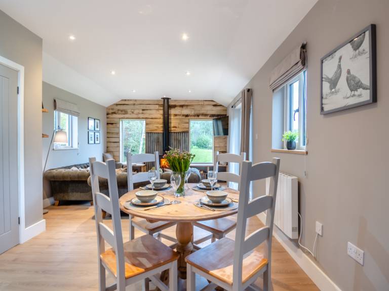 Cottage with garden | Water view — photo 5