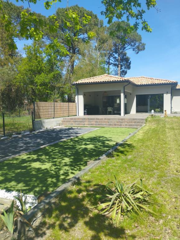 Villa Carcans