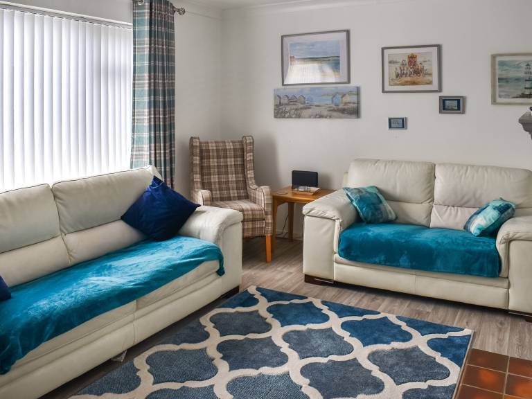 Cottage  Oulton