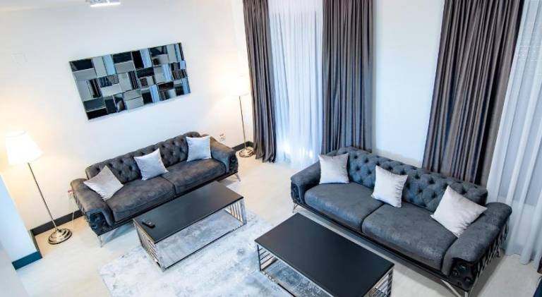 Serviced apartment with garden & terrace — photo 3