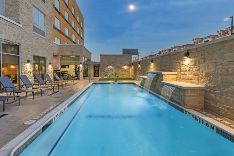 Fairfield Inn & Suites Houston Memorial City Area