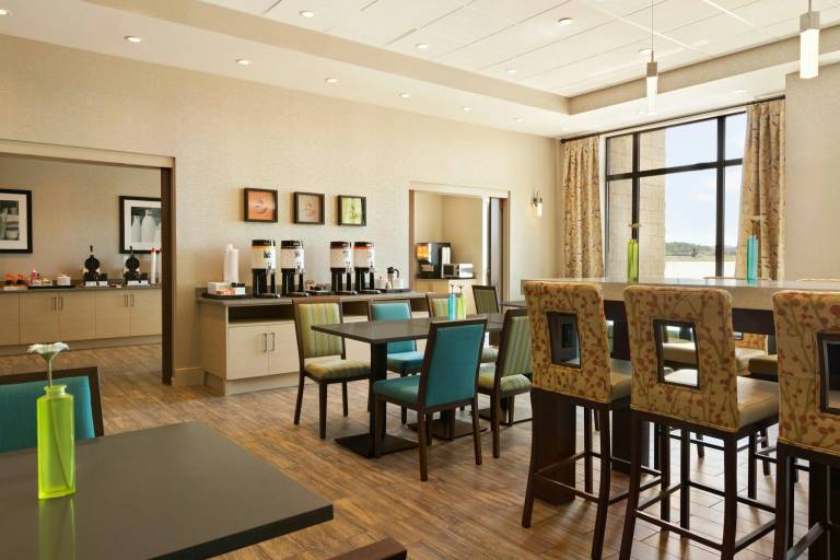 Hampton Inn by Hilton Edmonton/Sherwood Park — photo 2