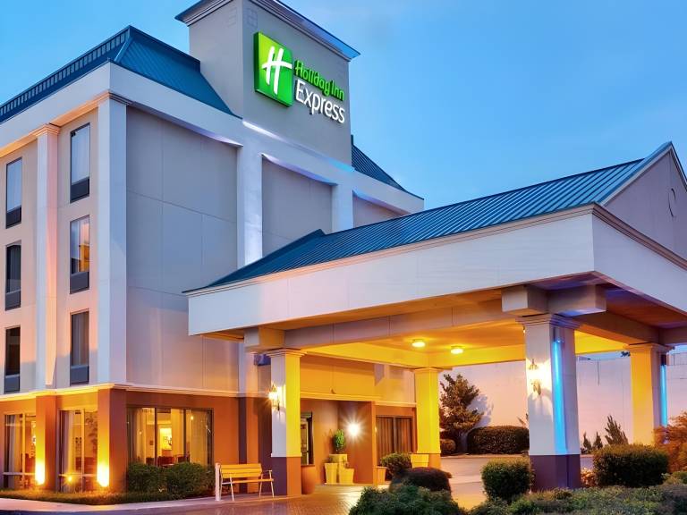 Holiday Inn Express Memphis Medical Center - Midtown By IHG in Memphis, TN