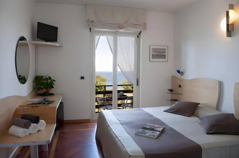 HA HOTEL in Bracciano