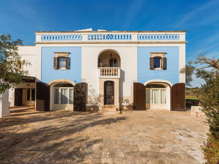 Vacation home with private pool, garden & patio | Pets are welcome — photo 3