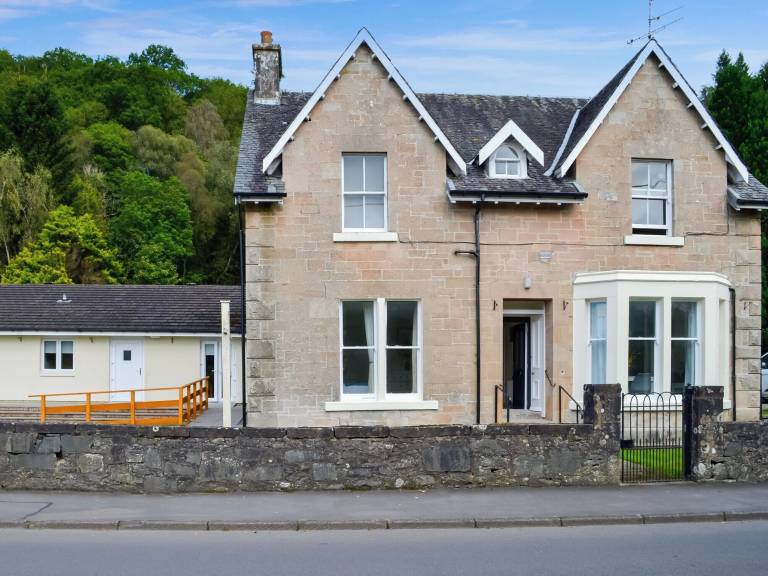 Cottage  Aberfoyle