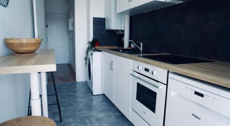 Fully equipped rental apartment with patio & yard | Good for workation | Dogs allowed — photo 5