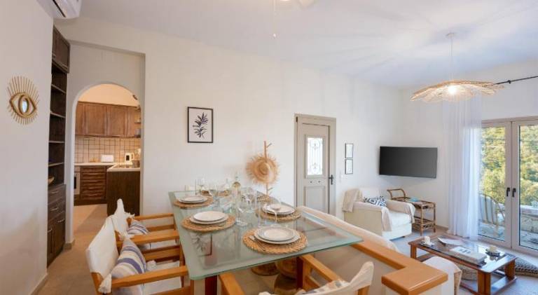 Fully equipped apartment with garden & terrace | Suitable for remote work | Pet-friendly in Paxos