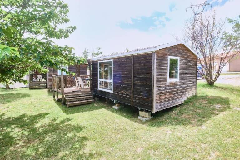 Camping-Unterkunft  Lussas