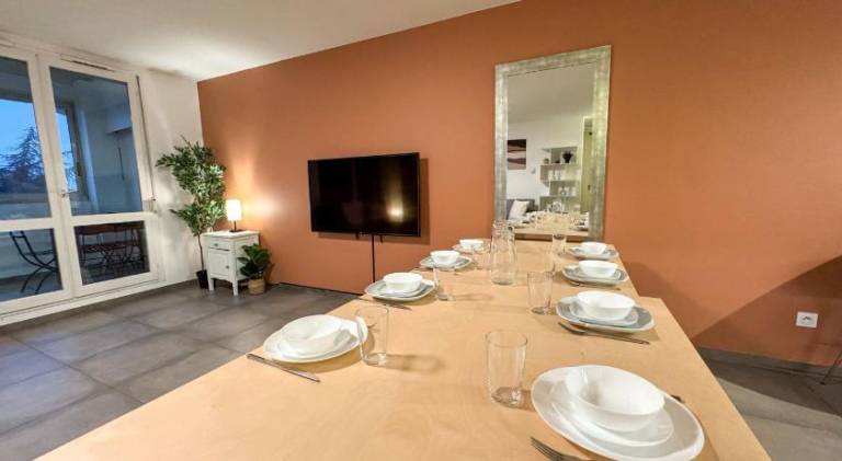 Rental apartment with 1 room for 6 persons in Chassieu