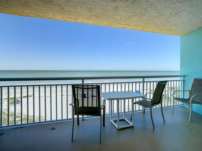 Condo North Redington Beach