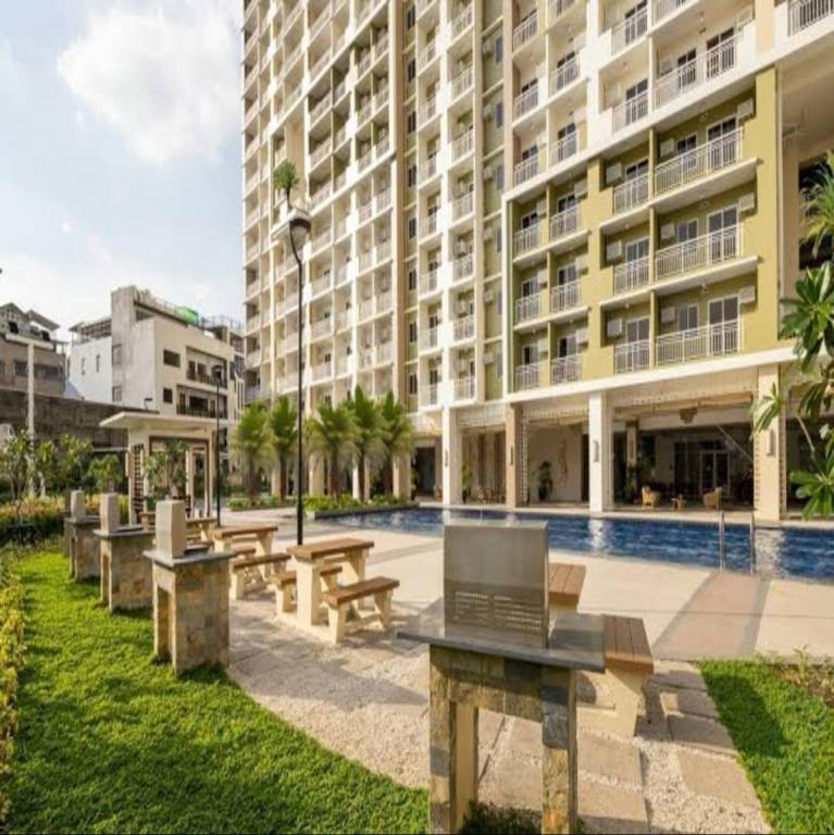 Apartment with pool — photo 4