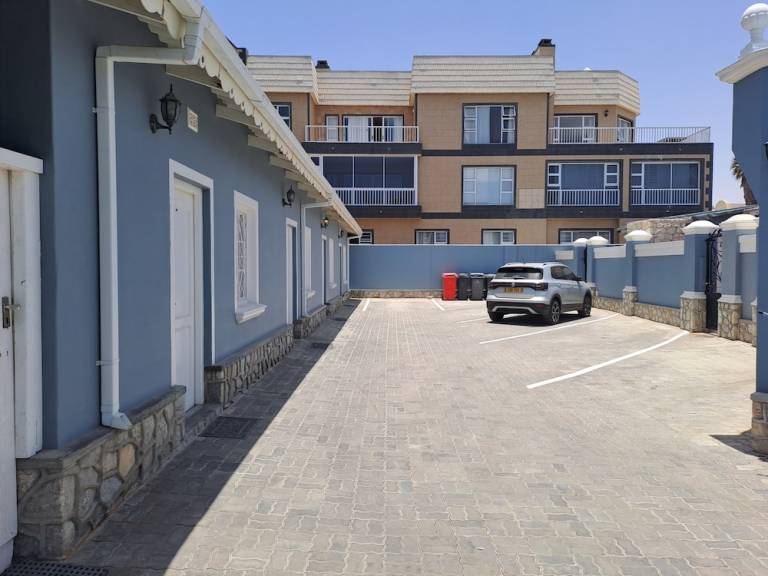 Apartment Center