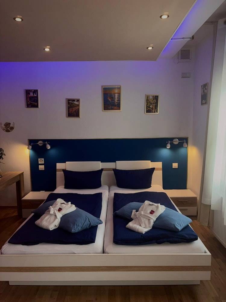 Ferienwohnung  Kreuzwertheim