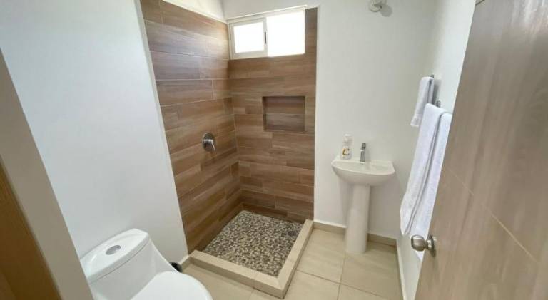 Apartment with pool — photo 2