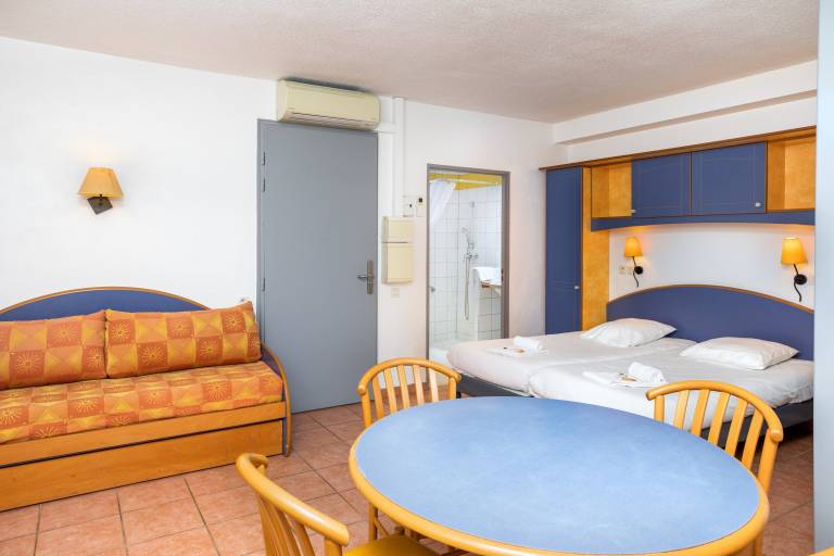 Children-friendly pleasant studio with terrace & pool | Pets are welcome — photo 2