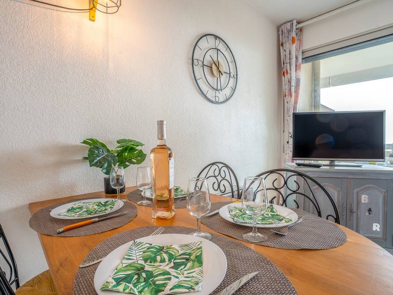 Rental apartment with patio | Sea view — photo 4