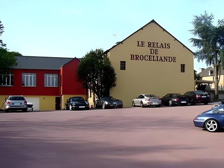 Logis Hotel, restaurant et spa Le Relais De Broceliande in Pontivy