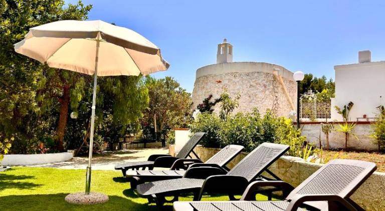 Villa with jacuzzi & pool | Pets are welcome — photo 4