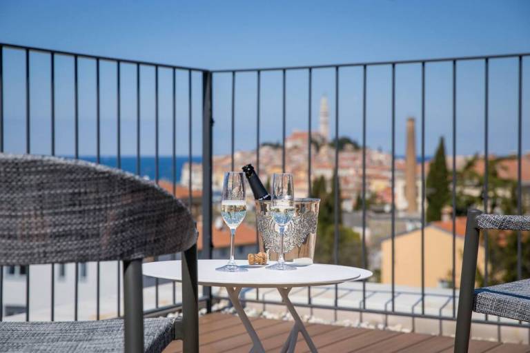 Children-friendly villa with private pool, terrace & barbecue | Sea view | Perfect for remote work | Pet-friendly — photo 5