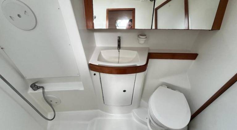 Boat with terrace — photo 4