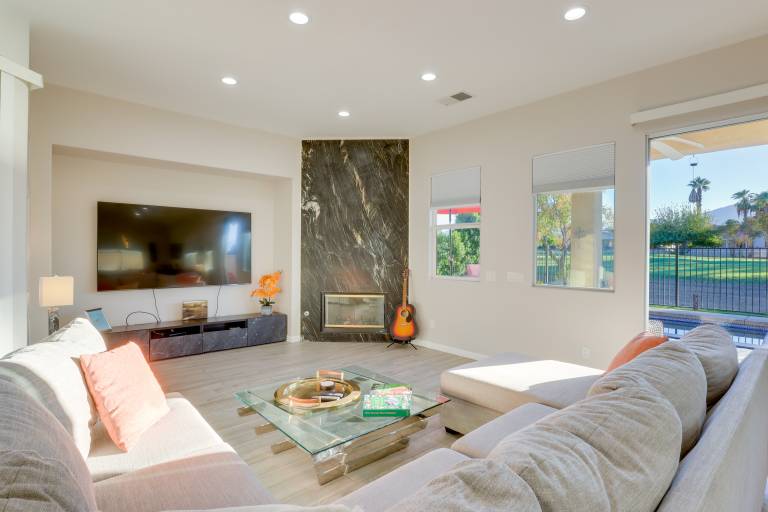 2 Mi to Coachella Grounds: Home w/ Fire Pit! — photo 4