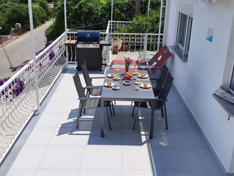 Holiday apartment 80 m from the beach — photo 4