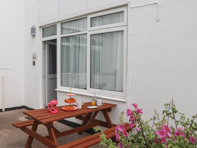 Family-friendly charming cottage | Beach view | Pets allowed — photo 2