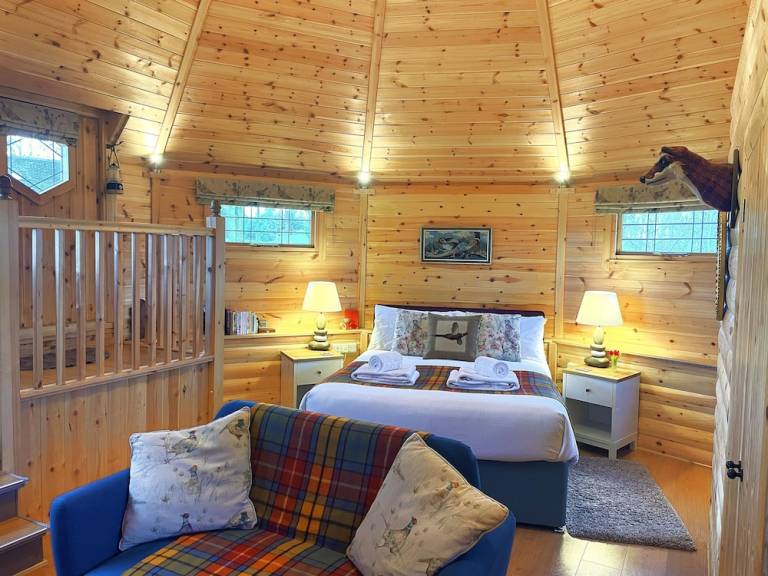 Lodge  Crakehall