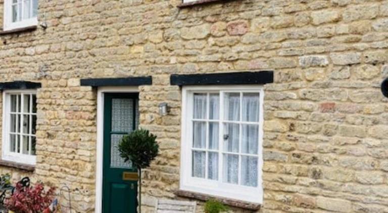 Vacation home with 2 rooms for 4 persons in Northampton