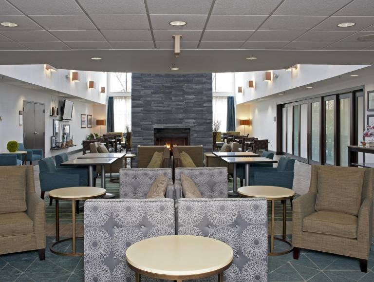 Hampton Inn & Suites Chicago/Lincolnshire — photo 3