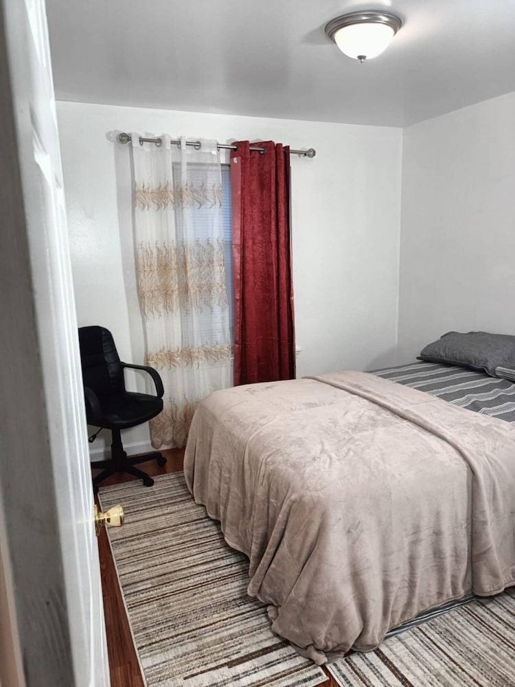 Accommodation Newark