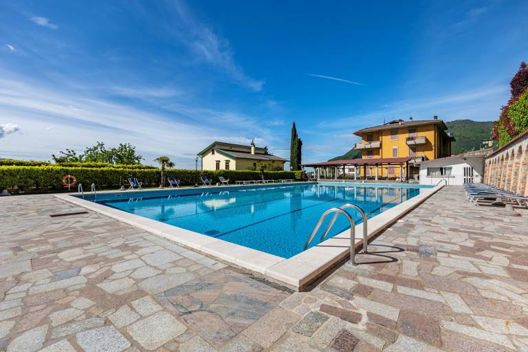 Apartment 'Appartamento Alexander' with Lake View, Shared Pool and Wi-Fi — photo 2