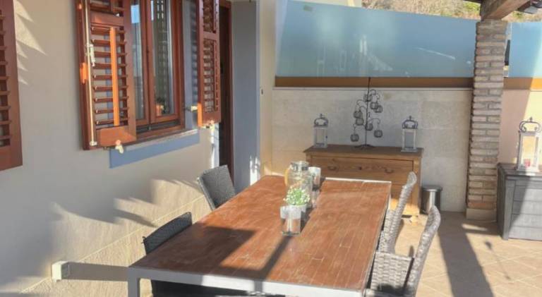 Vacation home with jacuzzi & pool — photo 3